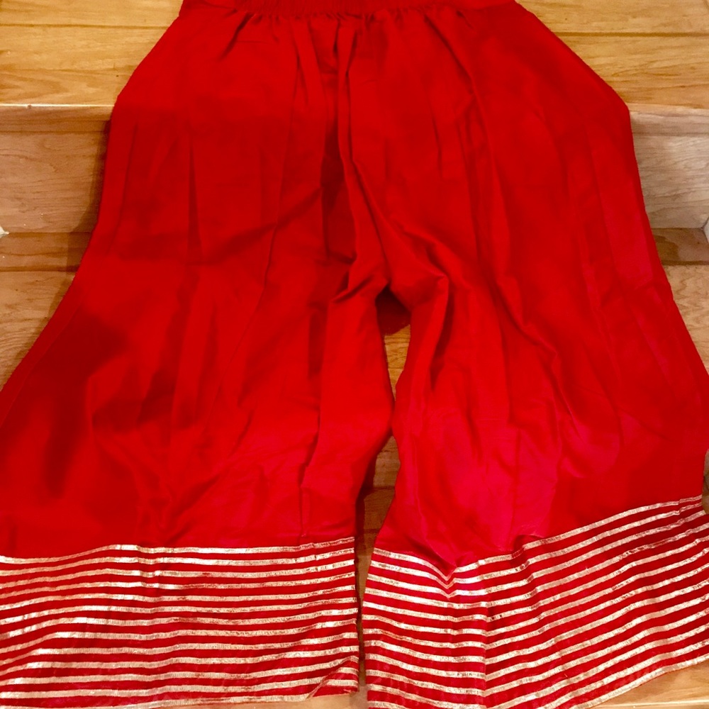 Red palazzo
